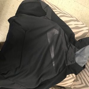 Nike’s and Under Armour Youth Boys M Sweatshirt